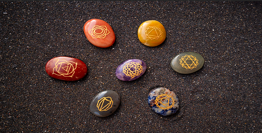 Les 7 chakras : équilibrer avec les pierres naturelles et lithothérapie