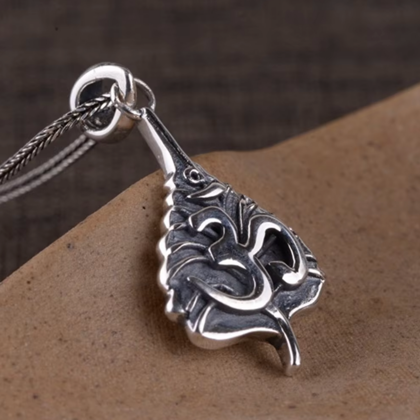 Pendentif Bouddhiste Om Argent 925