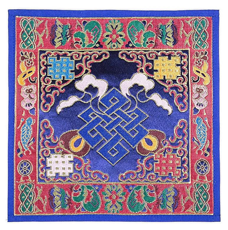 Infinity Knot Placemat