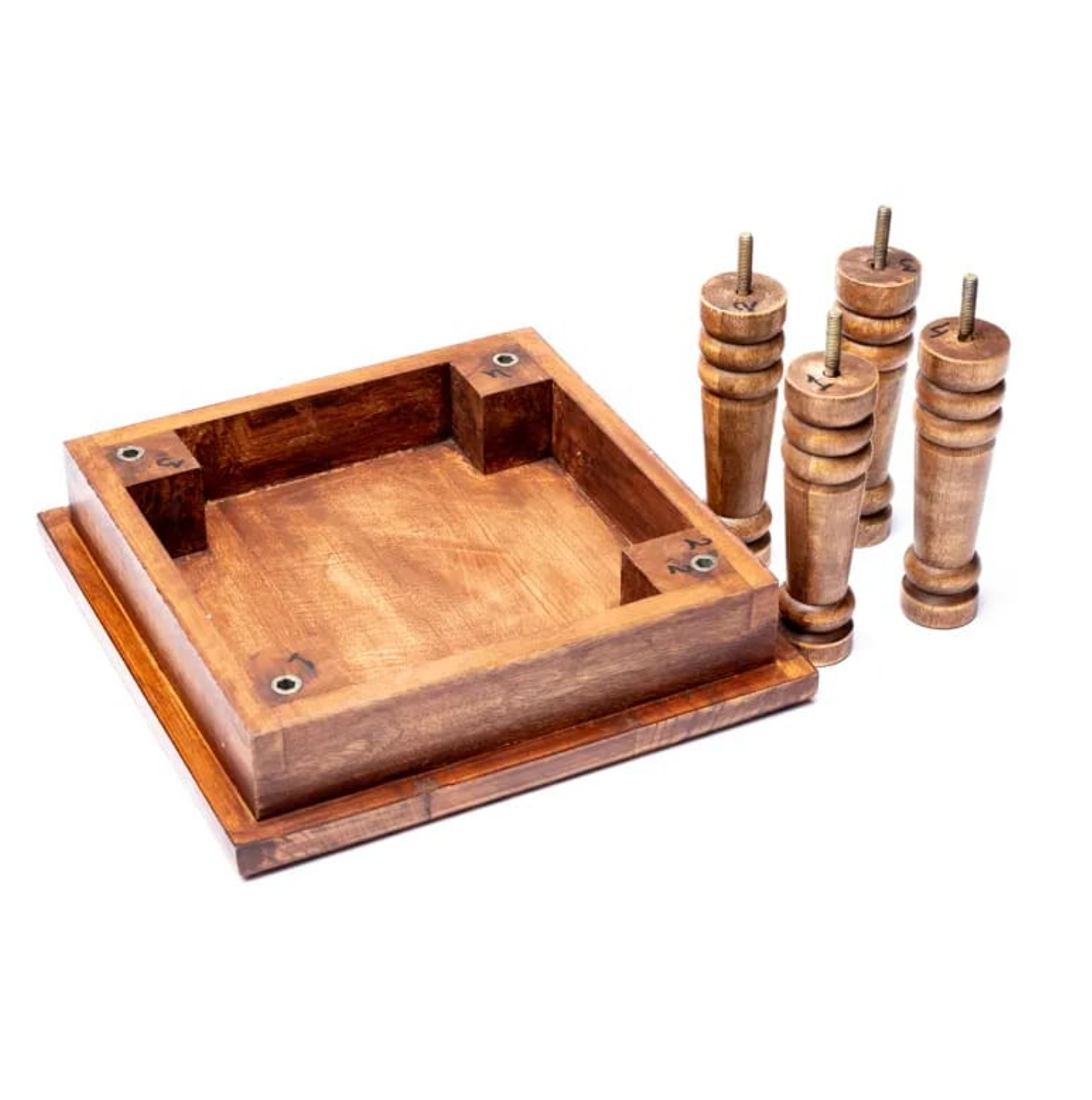 Table sacrée Fleur de Vie en bois – Autel spirituel : boîte en bois rectangulaire et quatre pièces cylindriques à visser, aspect artisanal.