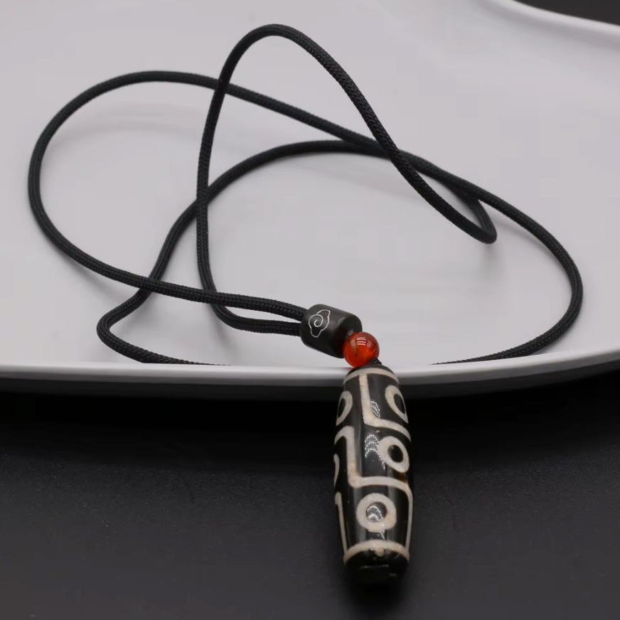 Collier Agate Dzi 9 Yeux
