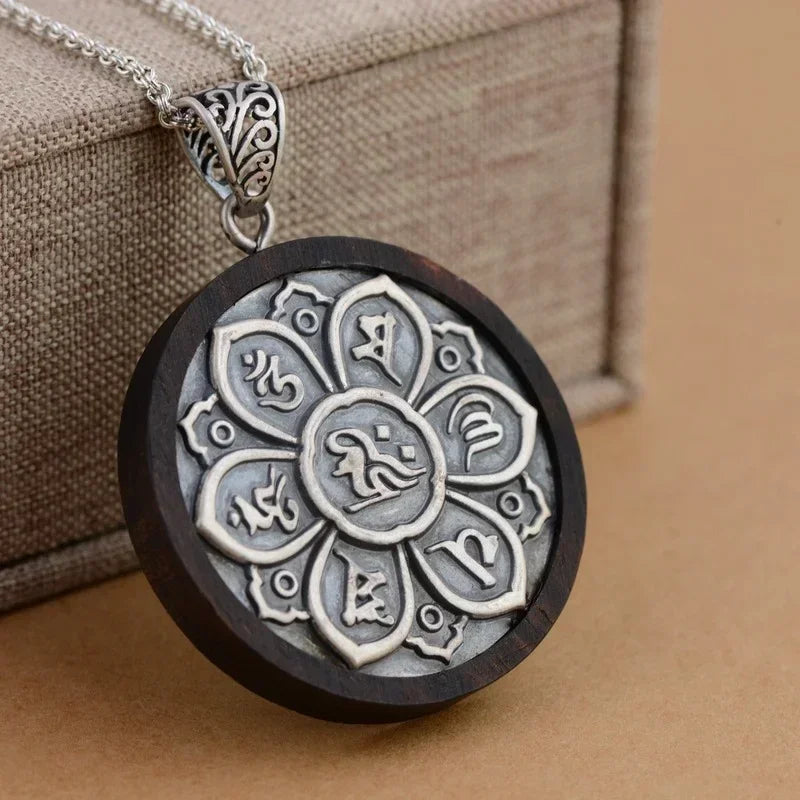 Pendentif Bouddhiste Argent 925 et Bois de Santal